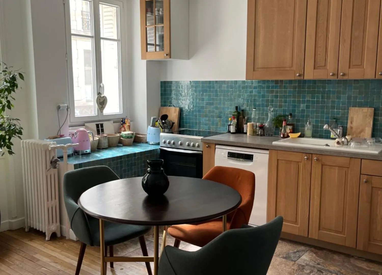 Calm Apartment In Great Location Paris