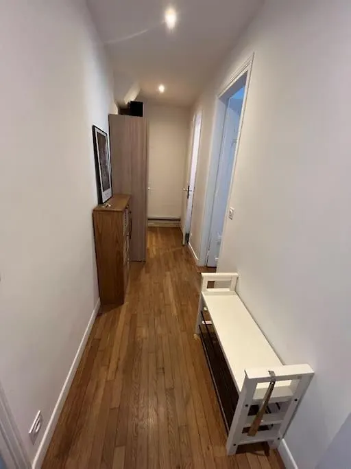 Calm Apartment In Great Location Paris