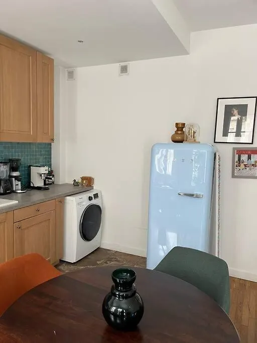 Calm Apartment In Great Location Paris